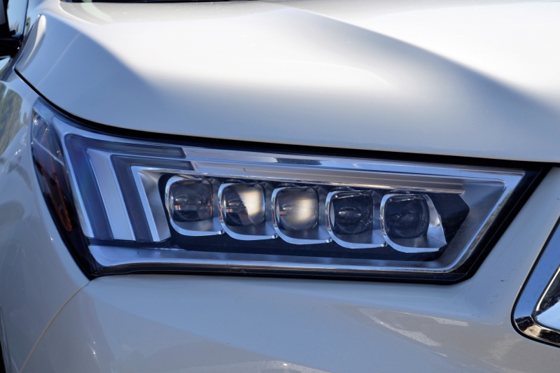 concession-CABRIS-min_acura-headlamp-2834131